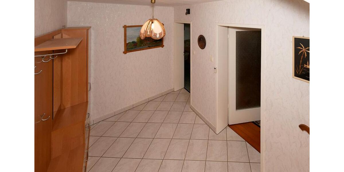 Einfamilienhaus Breitenworbis - 4 Zimmer, 120 m&sup2;, 175.000&euro; | Angebot:27077352