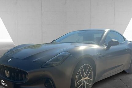 Maserati Granturismo 1.621 km 154.900 &euro; Hamburg 20537