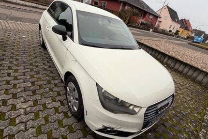 Audi A1 198.000 km 3.870 &euro; Schwalbach 66773
