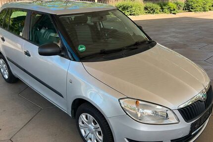 Skoda Fabia 216.000 km 2.490 &euro; Dresden 01139