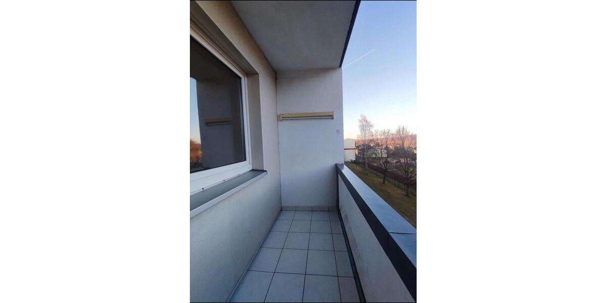 Etagenwohnung Mülsen - 3 Zimmer, 69 m&sup2;, 380&euro; | Angebot:26278155