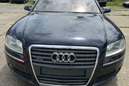 Audi A8 168.000 km 12.950 &euro; Düren 52351