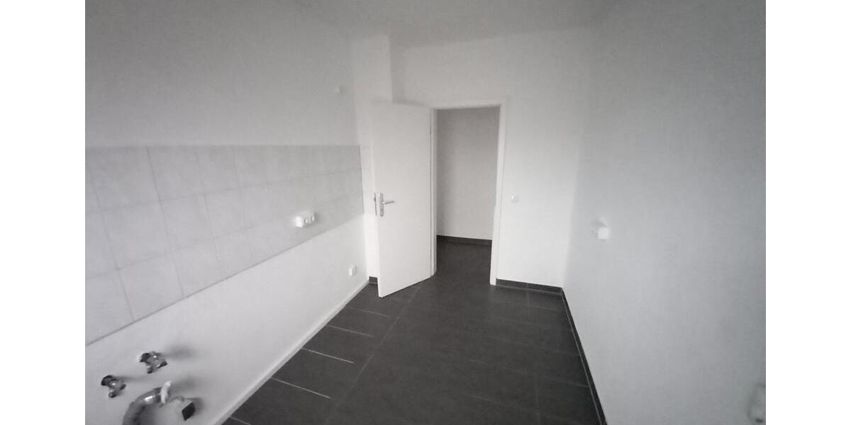 Etagenwohnung Ballenstedt - 4 Zimmer, 88 m&sup2;, 615&euro; | Angebot:26276166