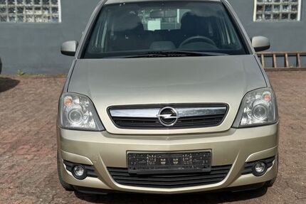 Opel Meriva 78.000 km 3.499 &euro; Trappenkamp 24610