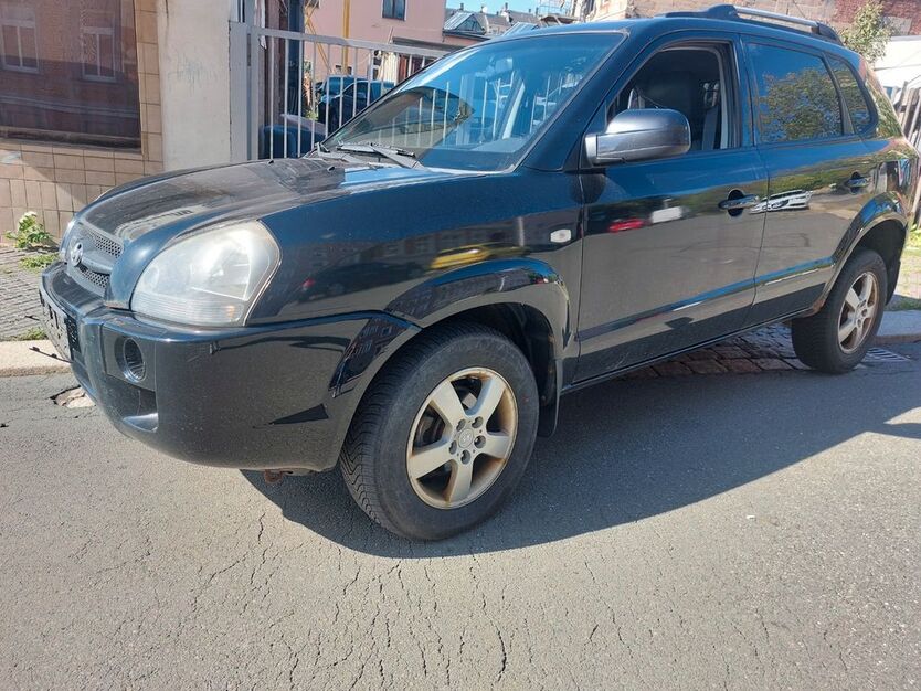 Hyundai TUCSON 250.295 km 1.290 € Plauen 08523