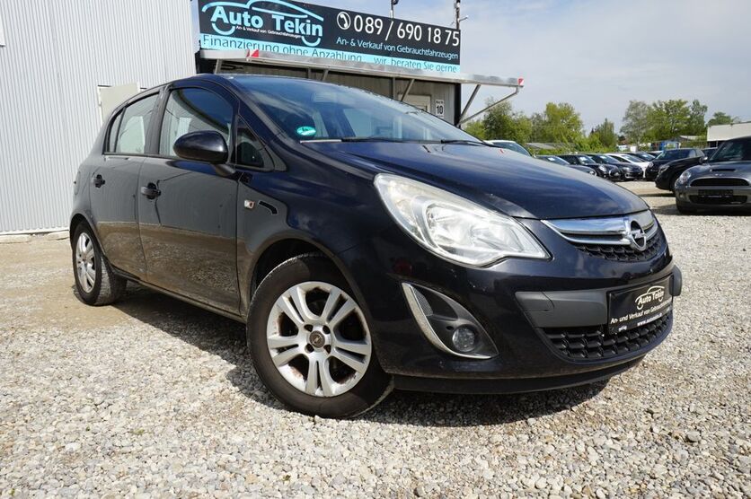 Opel Corsa 216.599 km 2.950 € München 81829