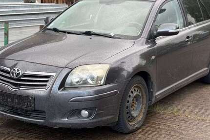 Toyota Avensis 190.000 km 699 &euro; Berlin 13127