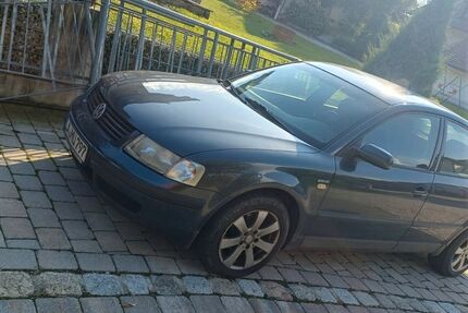 VW Passat 147.000 km 2.000 € Niederaichbach 84100