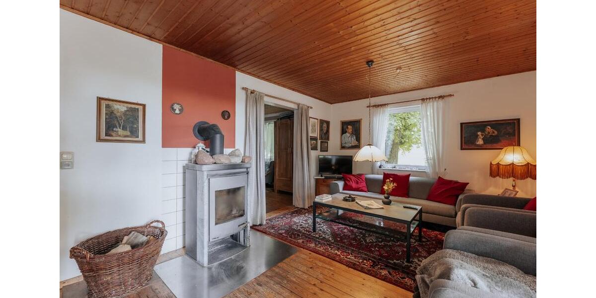 Ländliches Holzhaus Grundstücksfläche 7.000 m² 2 zimmer