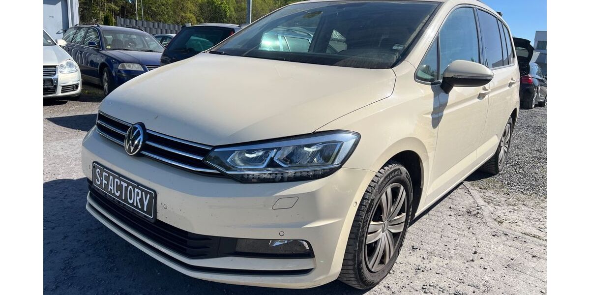 VW Touran 263.702 km 9.980 &euro; Bestwig 59909