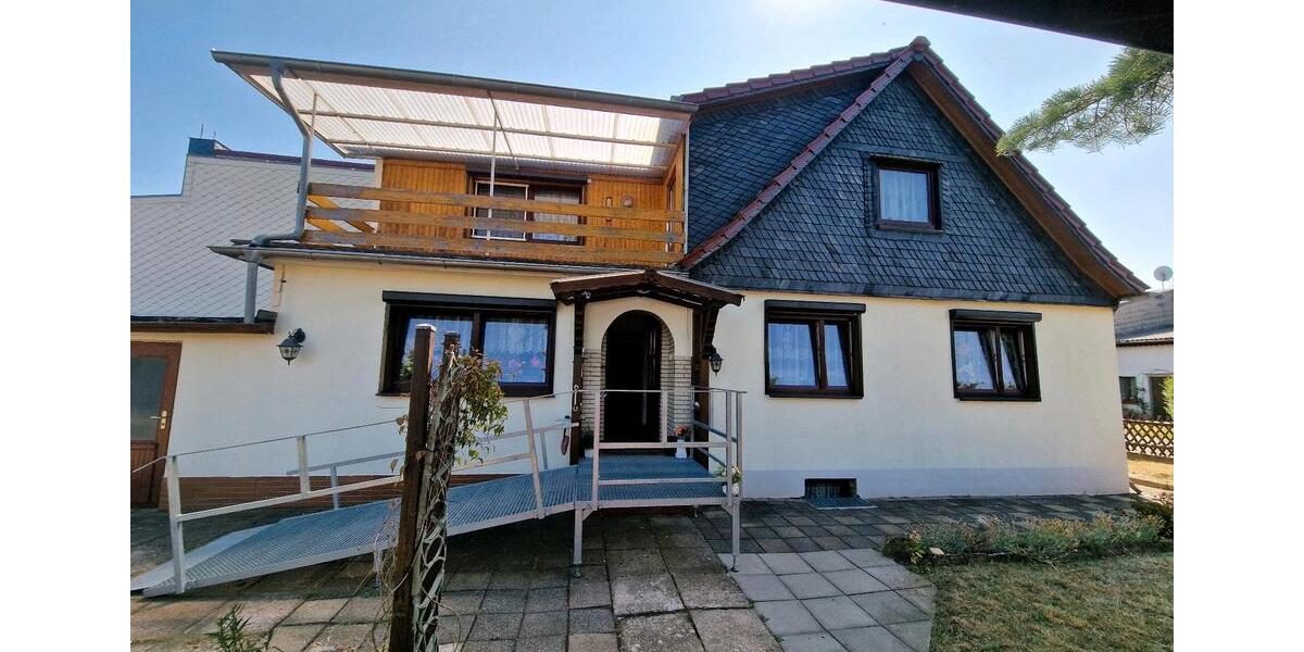 Doppelhaushälfte Nordhausen - 3 Zimmer, 100 m&sup2;, 160.000&euro; | Angebot:27127872