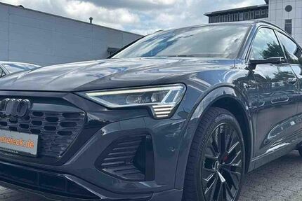 Audi Q8 e-tron 47.455 km 51.950 &euro; Hamburg 22047