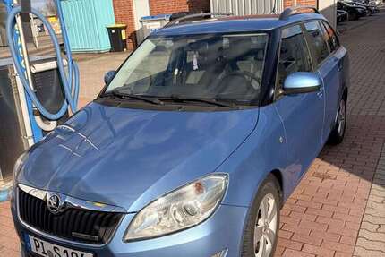 Skoda Fabia 143.743 km 4.700 &euro; Pinneberg 25421