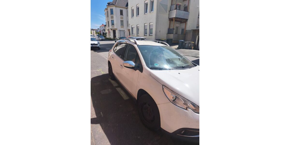 Peugeot 2008 125.000 km 6.000 &euro; Paderborn 33098