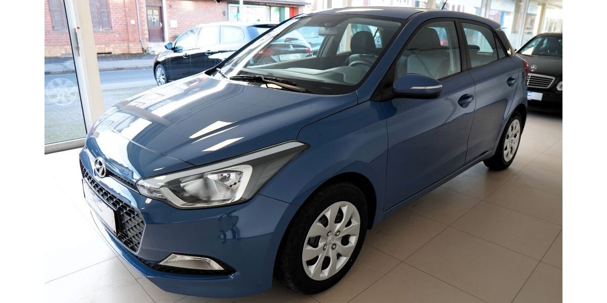 Hyundai i20 27.000 km 10.990 &euro; Ransbach-Baumbach 56235