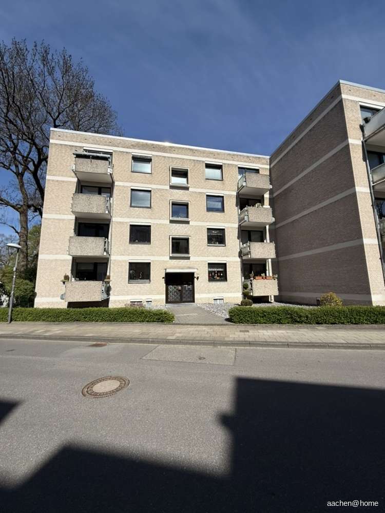 Wohnung zum Kaufen in Aachen 260.000 € 82 m²