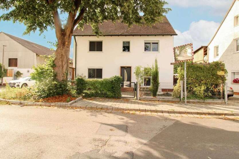 Haus zum Kaufen in Zirndorf 549.000 € 107 m²