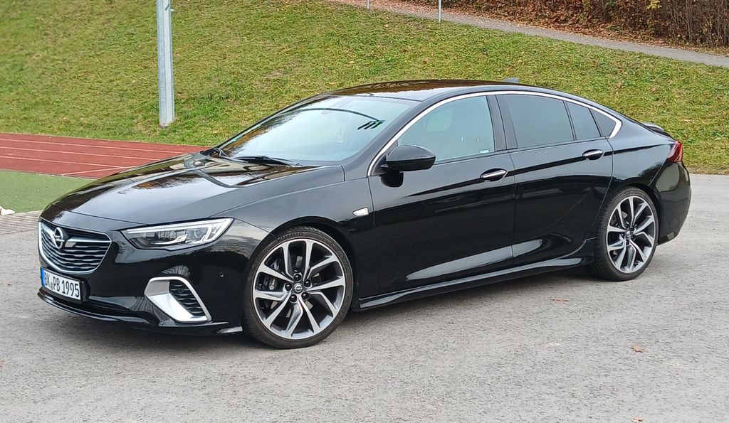 Opel Insignia 79.562 km 18.450 &euro; Spiegelberg 71579