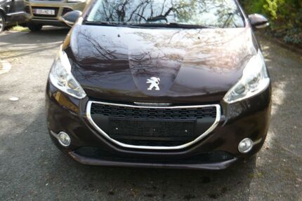 Peugeot 208 86.286 km 5.100 &euro; Erlangen 91058