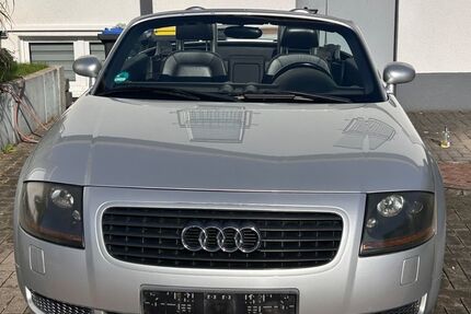 Audi TT 219.110 km 2.990 &euro; Recklinghausen 45665