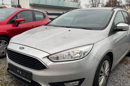 Ford Focus 149.789 km 2.500 € Chemnitz 09120