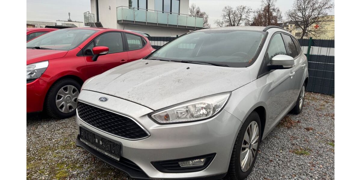 Ford Focus 149.789 km 2.500 € Chemnitz 09120