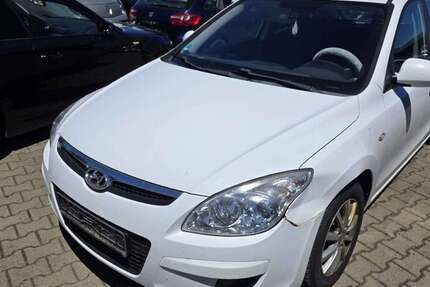 Hyundai i30 189.000 km 1.300 &euro; Baindt 88255