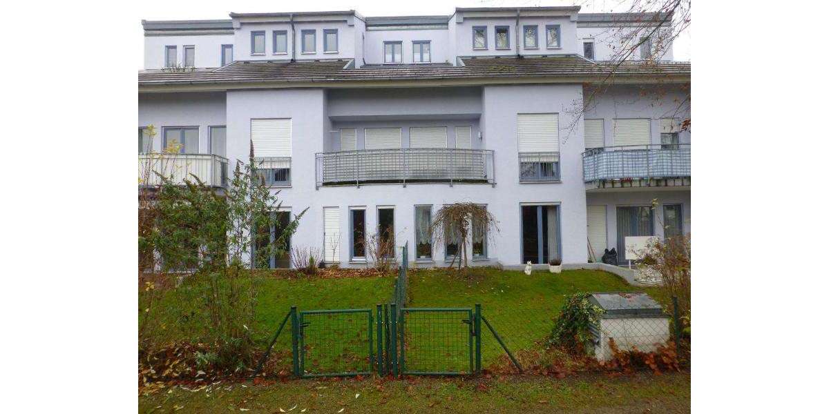Etagenwohnung Friedberg - 3 Zimmer, 86 m&sup2;, 1.075&euro; | Angebot:26594973