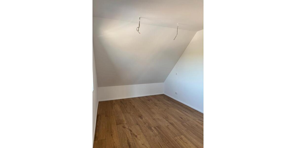 Dachgeschoßwohnung Künzell - 2 Zimmer, 75 m&sup2;, 289.999&euro; | Angebot:27163076