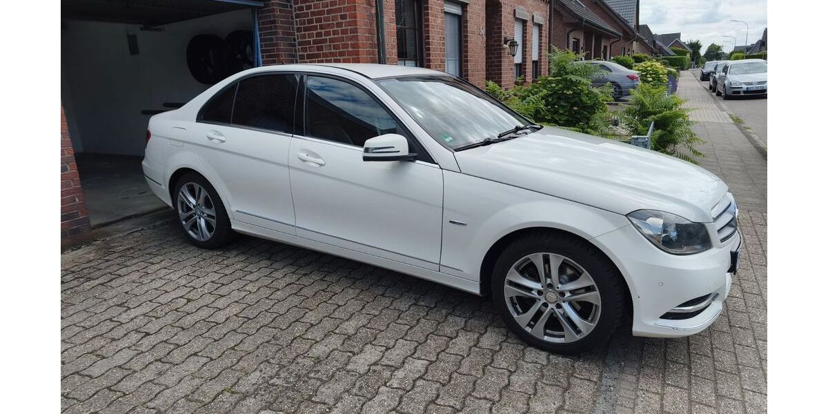 Mercedes-Benz C 180 100.000 km 12.100 &euro; Xanten 46509