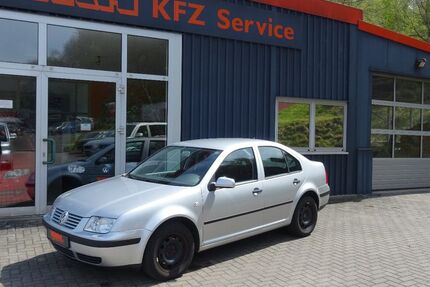VW Bora 251.000 km 790 &euro; Wutha-Farnroda 99848
