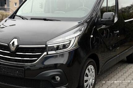 Renault Trafic 115.000 km 21.900 &euro; Hamburg 22045