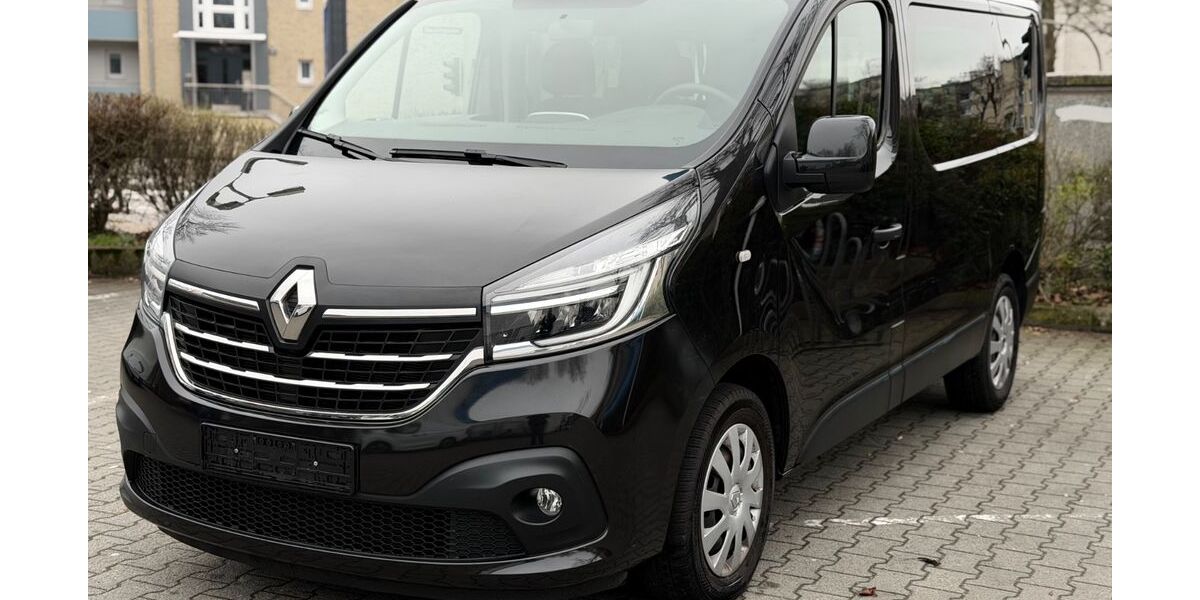 Renault Trafic 115.000 km 21.900 &euro; Hamburg 22045