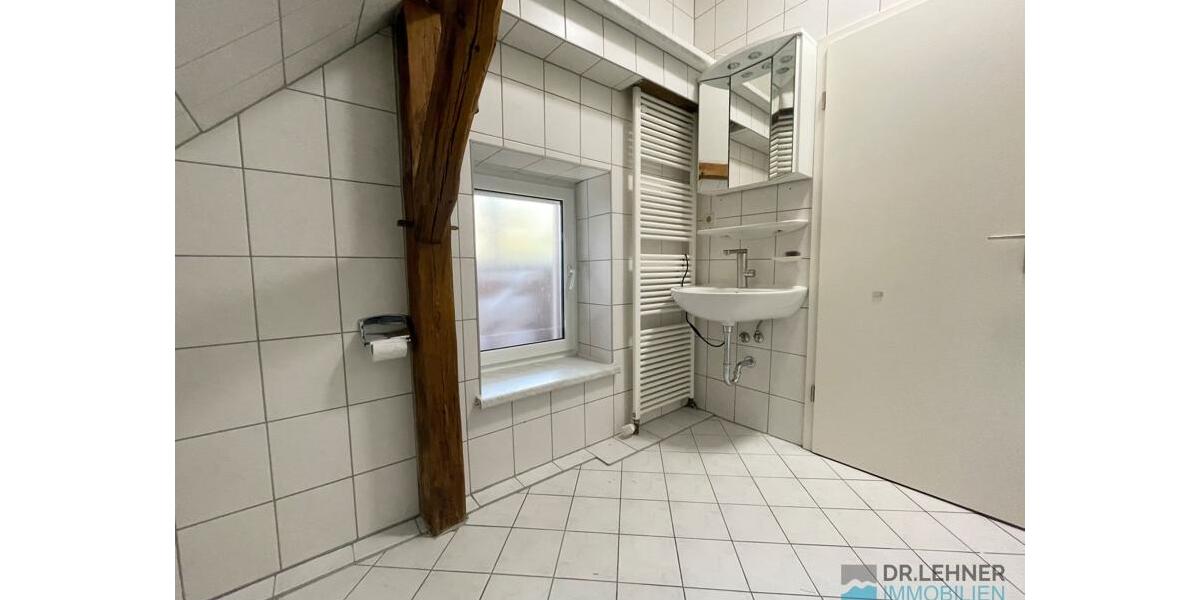 Dachgeschoßwohnung Arneburg - 3 Zimmer, 60 m&sup2;, 540&euro; | Angebot:25903053