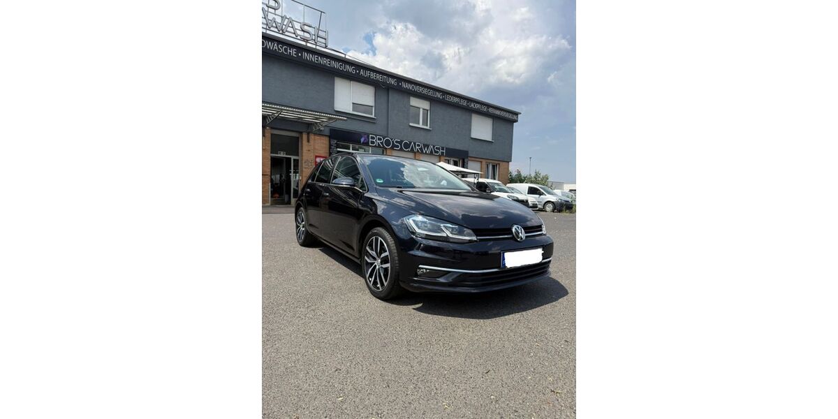VW Golf 151.000 km 13.500 &euro; Euskirchen 53879