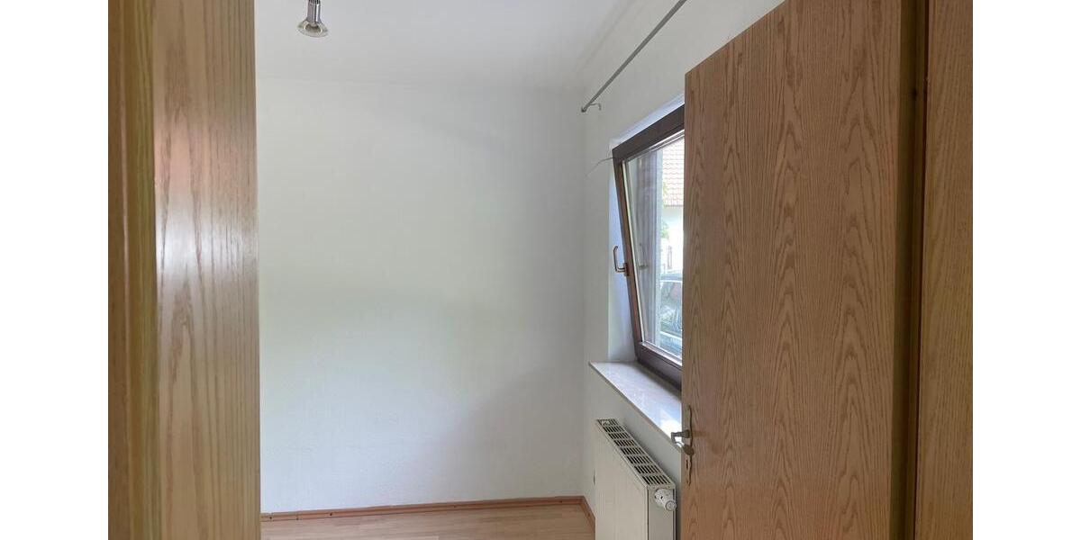 Erdgeschoßwohnung Gundelsheim - 4 Zimmer, 72 m&sup2;, 255.000&euro; | Angebot:27003099
