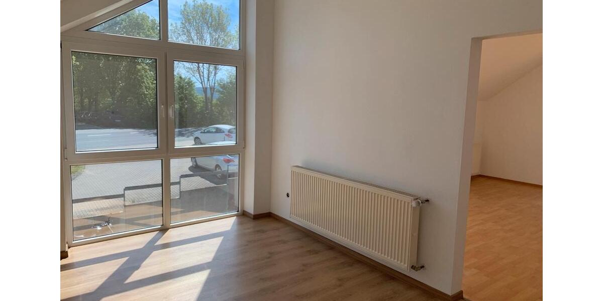 Dachgeschoßwohnung Eschlkam - 5 Zimmer, 90 m&sup2;, 650&euro; | Angebot:24286558