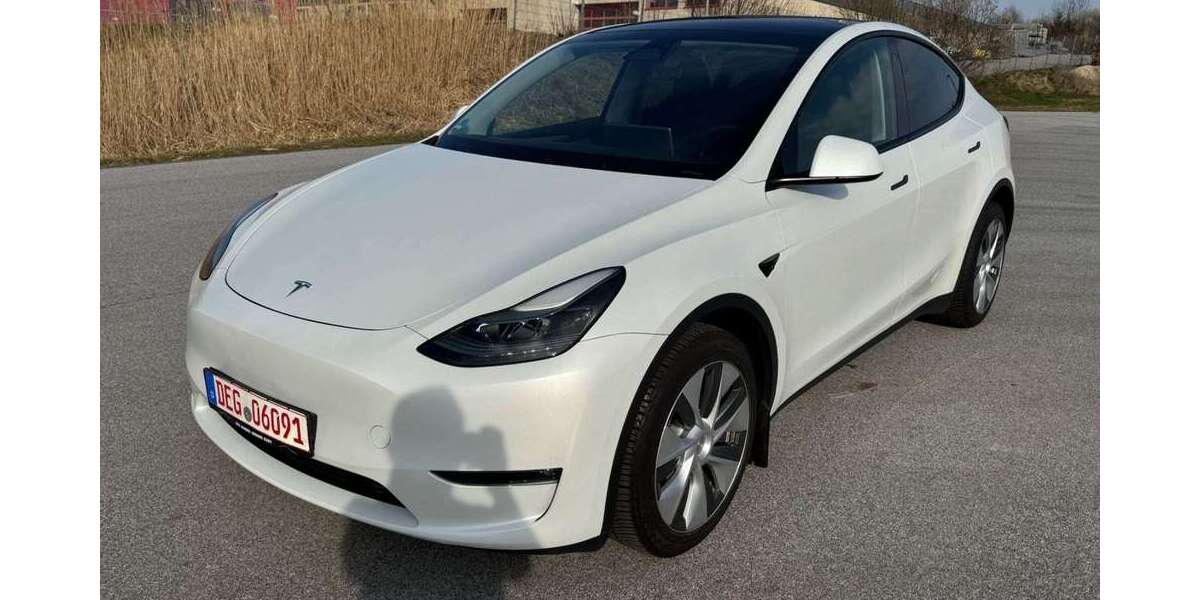 Tesla Model Y 92.134 km 30.900 &euro; Außernzell 94532