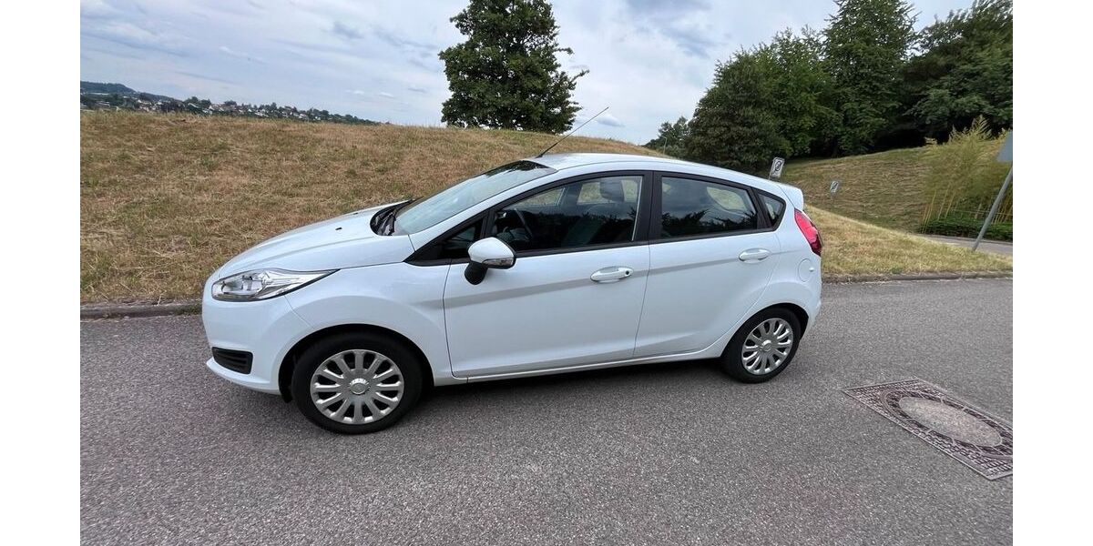 Ford Fiesta 81.000 km 5.600 &euro; Schwäbisch Gmünd 73525