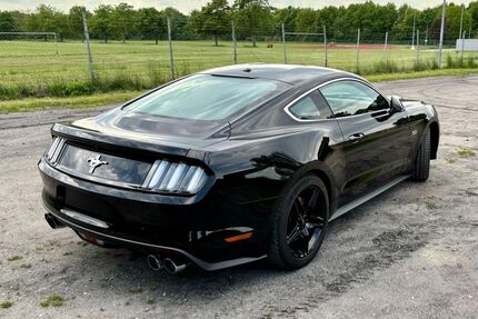 Ford Mustang 162.000 km 27.900 &euro; Hamm 59073