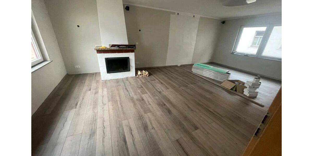 Reihenhaus Freyburg (Unstrut) - 7 Zimmer, 130 m&sup2;, 250.000&euro; | Angebot:27132366