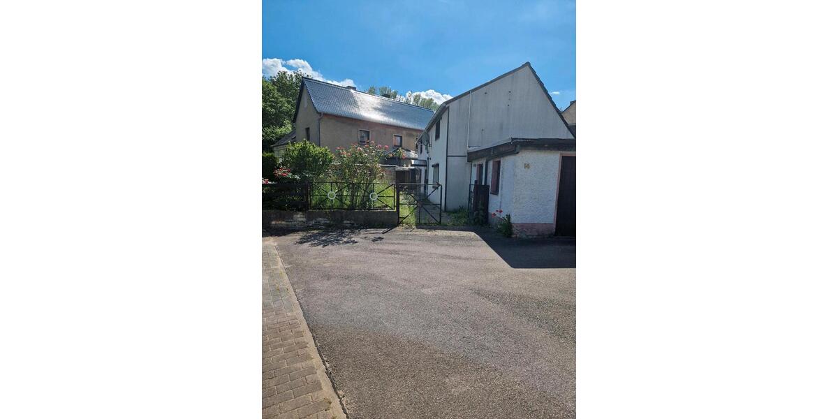 Einfamilienhaus Schkopau - 4 Zimmer, 94 m&sup2;, 75.000&euro; | Angebot:24852052