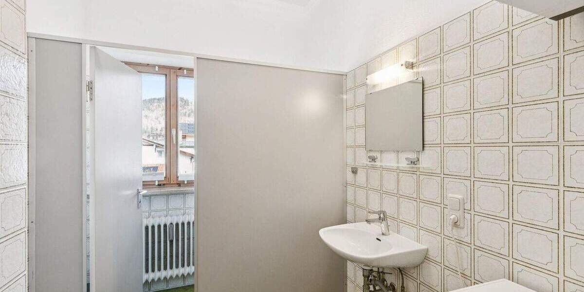 Gewerbeobjekt Rottach-Egern Rottach - 4 Zimmer, 127 m&sup2;, 780.000&euro; | Angebot:25669851