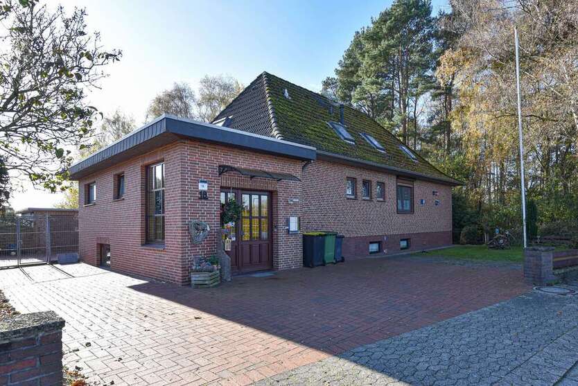 Haus zum Kaufen in Schneverdingen 321.000 € 165 m²