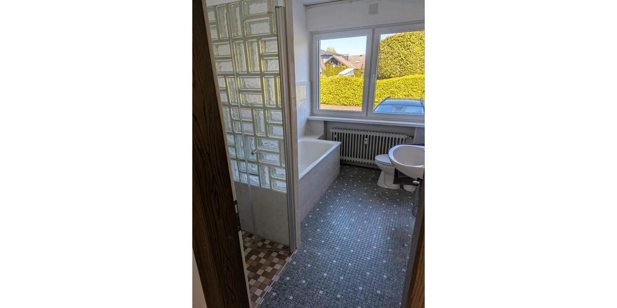 Erdgeschoßwohnung Schloß Holte-Stukenbrock Stukenbrock - 3 Zimmer, 85 m&sup2;, 765&euro; | Angebot:26294698