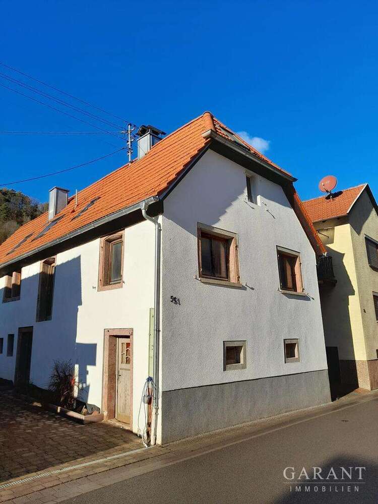 Haus zum Kaufen in Dernbach 150.000 € 117 m²