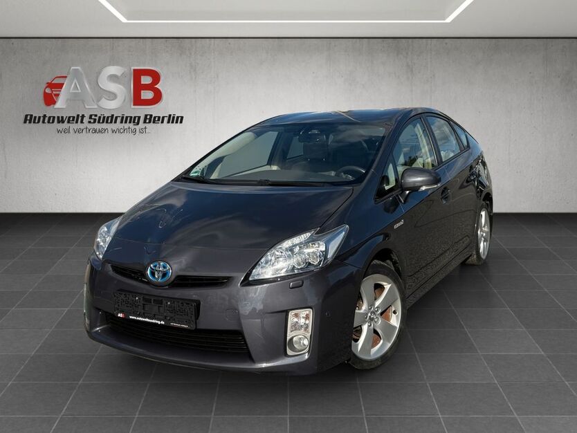 Toyota Prius 136.760 km 10.899 € Berlin 12055