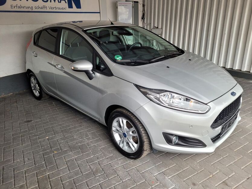 Ford Fiesta 53.704 km 7.900 € Berlin 12277