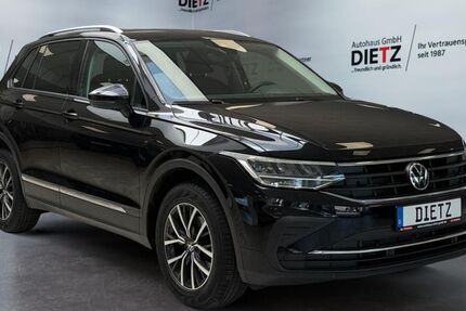VW Tiguan 84.050 km 23.770 &euro; Wildau 15745