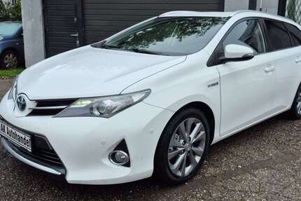 Toyota Auris 223.899 km 8.490 € München 80809